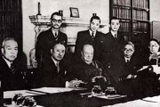 1919年5月19日：巴黎和会中国代表决定不承认和约