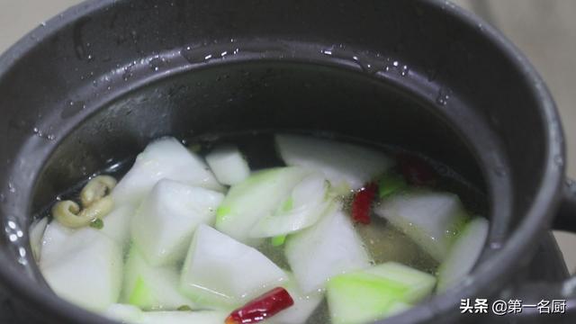 冬瓜炖鸡汤的做法 冬瓜炖鸡汤的做法（冬瓜炖鸡汤） 美食
